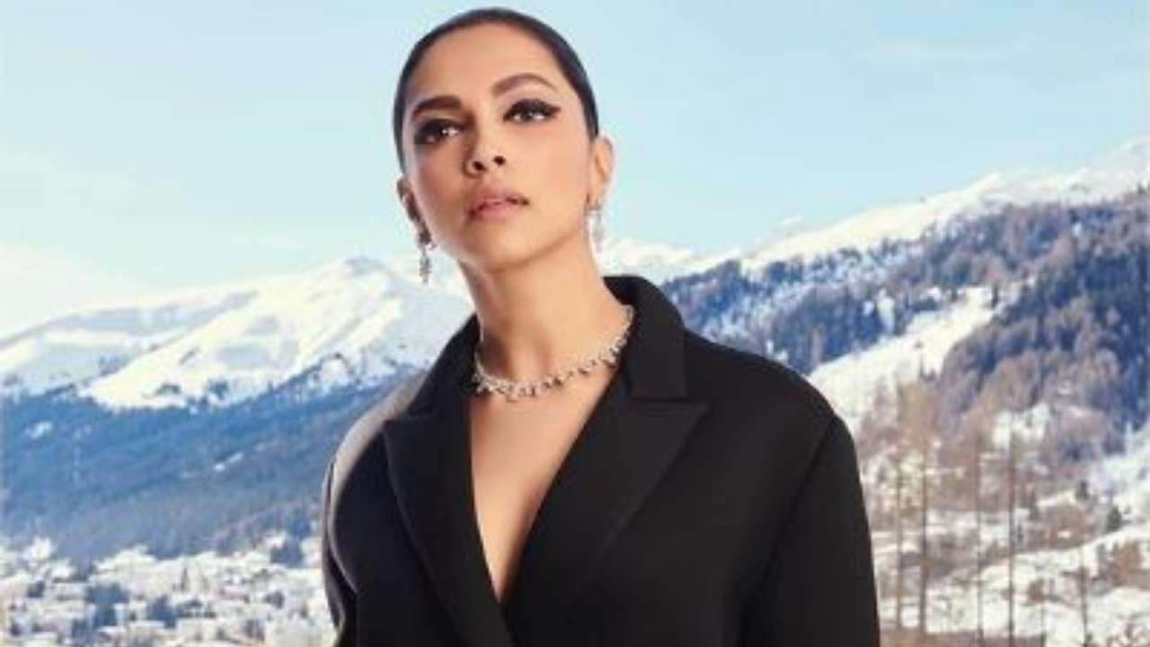 Deepika Padukone is in a fix as she plays ‘This or That’ segment