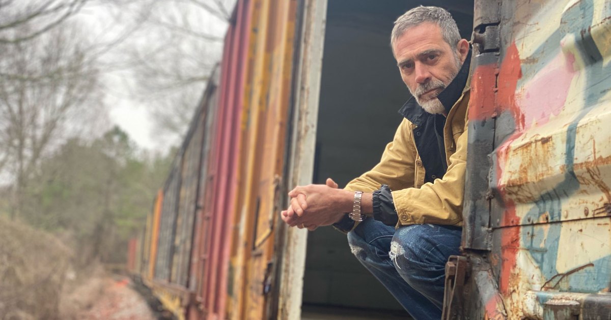 ‘The Walking Dead’ Star Jeffrey Dean Morgan Goes Back to His Roots