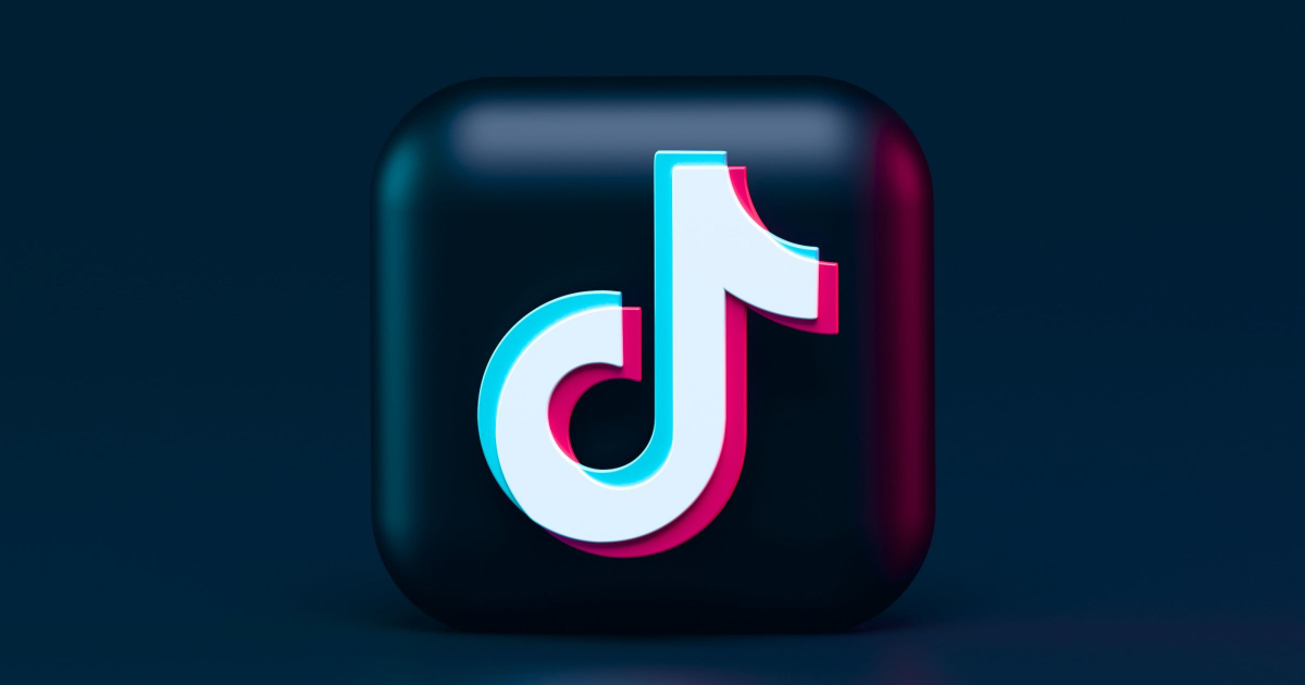 The Best TikTok Accounts to Follow for Overachieving Chicks